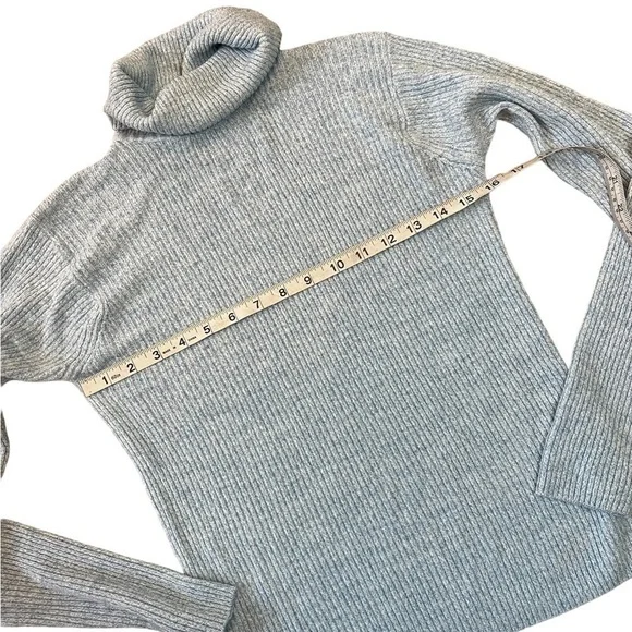Baby Blue Knit Long Sleeve Pullover Sweater S - Picture 6 of 6